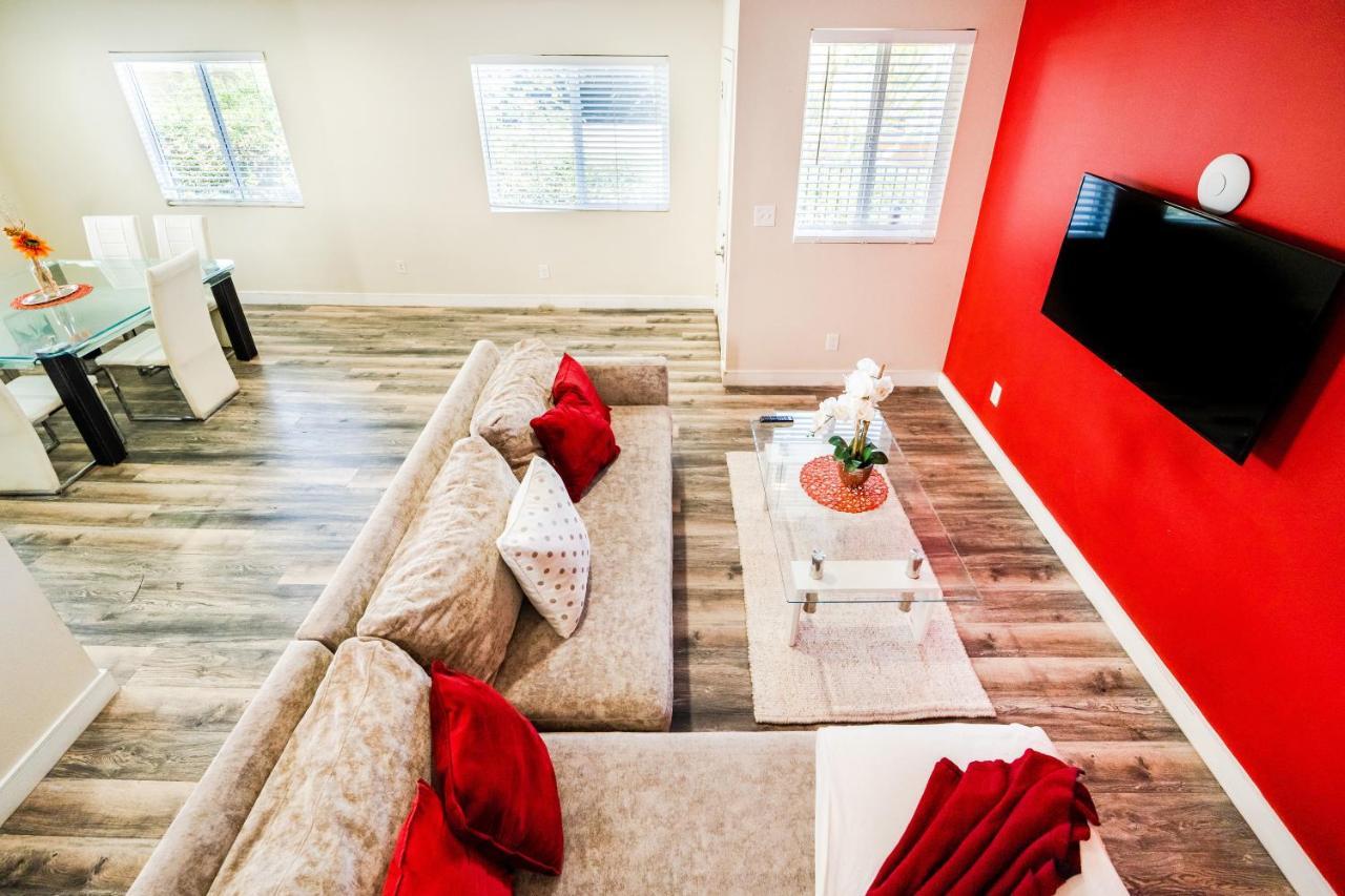 Large Chic 5-bedroom 3 Bathroom Clost To Downtown La * Los Angeles